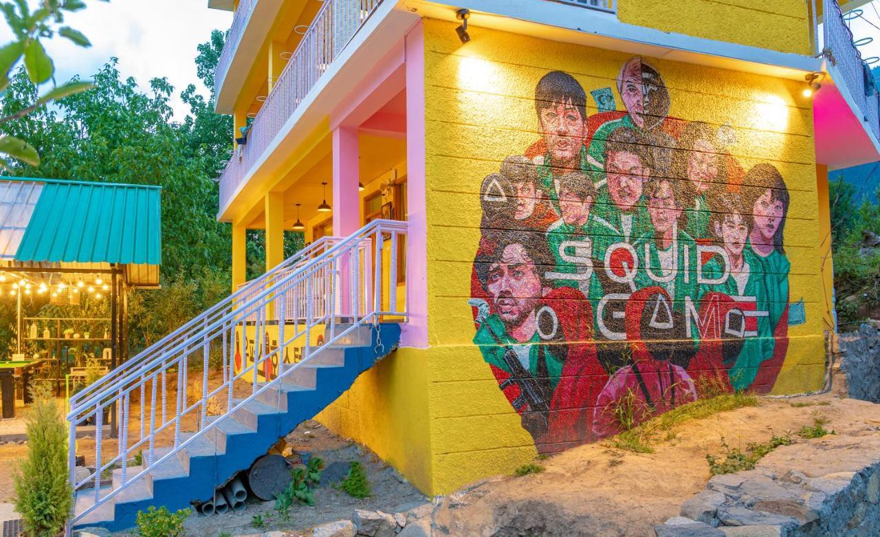 Whoopers Hostel Manali Exterior photo