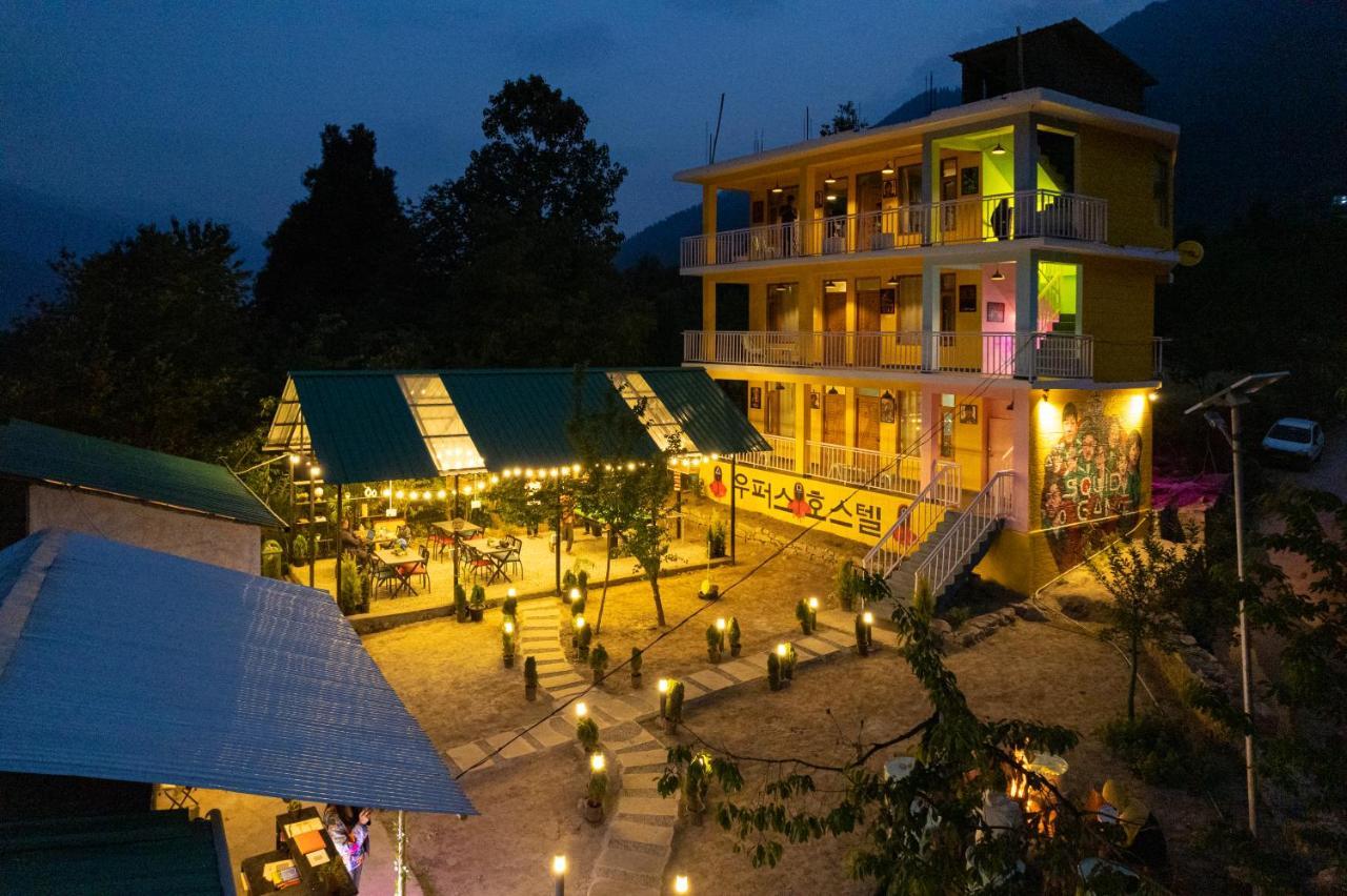 Whoopers Hostel Manali Exterior photo