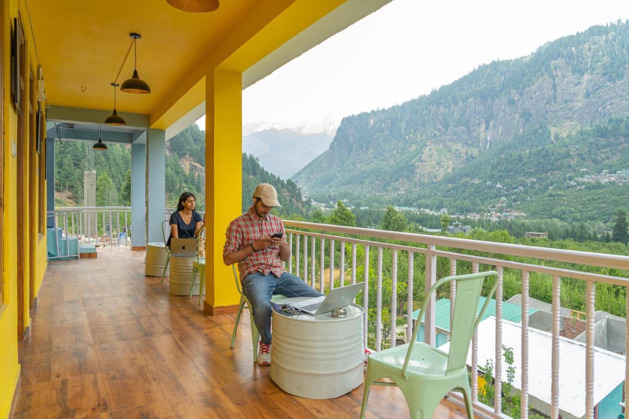 Whoopers Hostel Manali Exterior photo